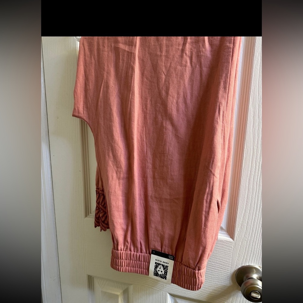 XL - Picture 4 of 4